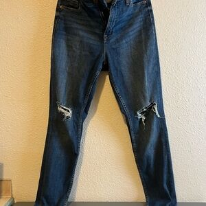 Old Navy Women's Distressed Blue Skinny Jeans